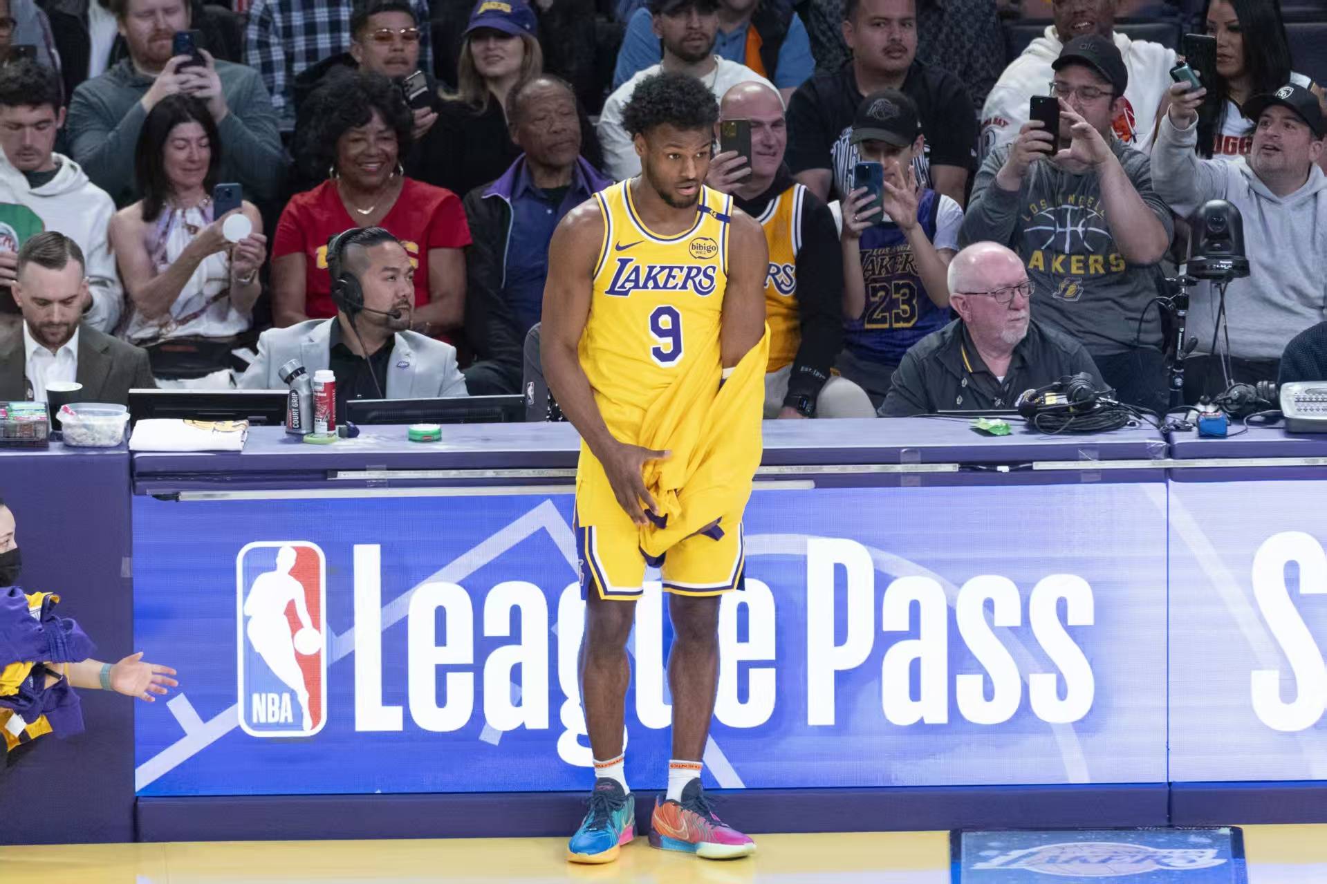 雄鹿王牌球员创赛季得分新高，媒体热捧，系统有些最新有关如此程序.-AYX中国