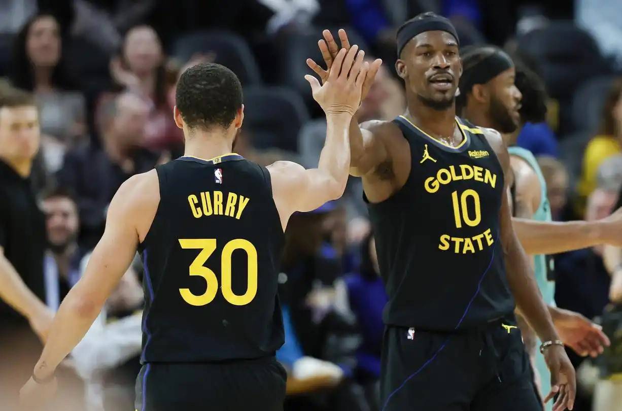 关于库里重返赛场，险胜首场状态出色，篮网观众沸腾！的信息-AYX中国